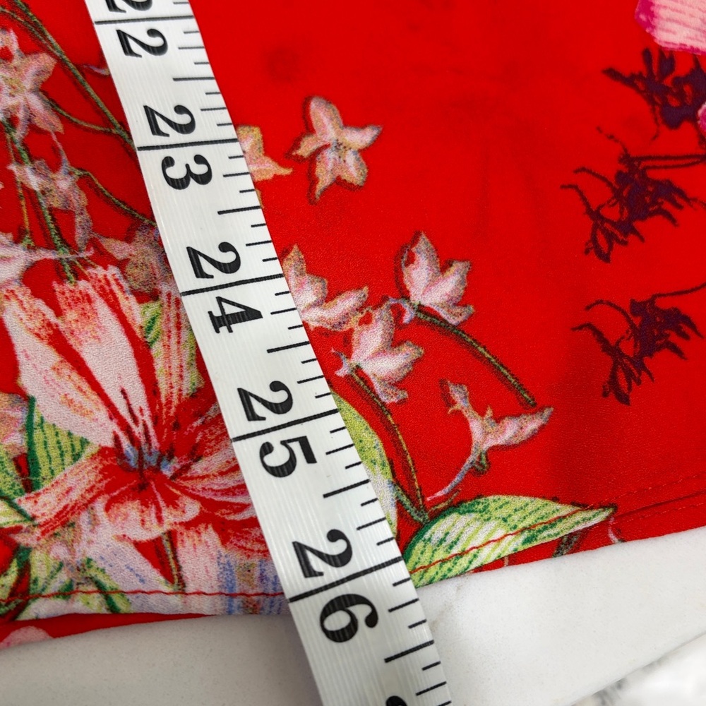 Rose + Olive sleeveless red floral blouse - Picture 5 of 5